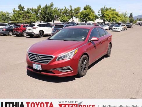 Used 2015 Hyundai Sonata SE FWD image 1