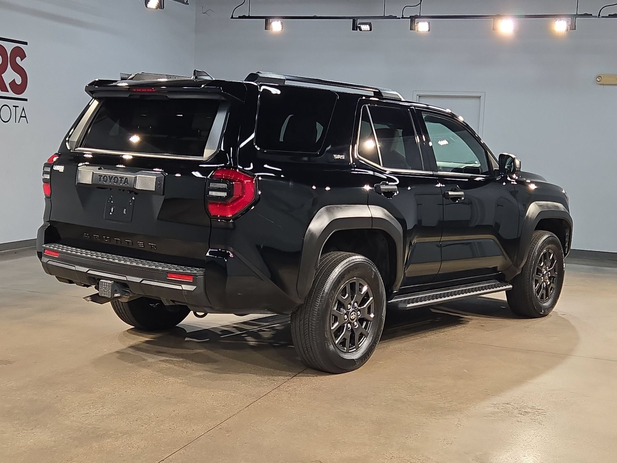 Certified 2025 Toyota 4Runner SR5 AWD/4WD image 7