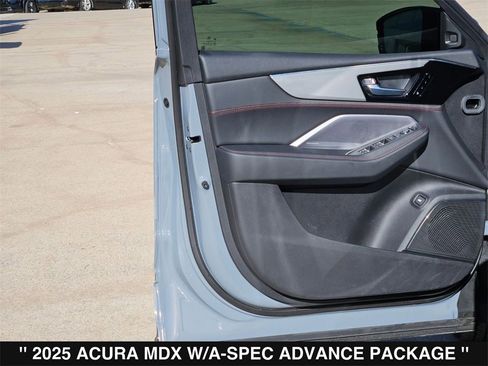 Used 2025 Acura MDX A-Spec image 14