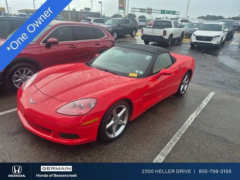 Used 2011 Chevrolet Corvette Convertible w/ 1LT RWD image 1