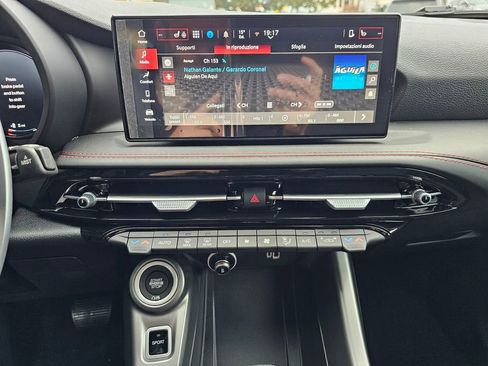 New 2024 Dodge Hornet R/T w/ R/T Blacktop Package AWD/4WD image 20