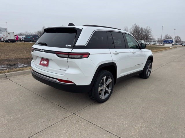 New 2026 Jeep Grand Cherokee Limited w/ Luxury Tech Group II AWD/4WD image 7
