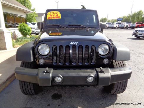 Used 2014 Jeep Wrangler Unlimited Sport w/ Quick Order Package 24S AWD/4WD image 17