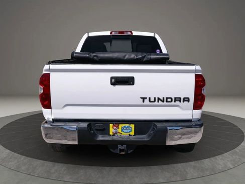 Used 2017 Toyota Tundra SR5 w/ SR5 Upgrade Package image 5