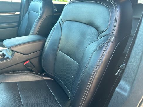 Used 2018 Ford Explorer Limited w/ Ford Safe & Smart Package AWD/4WD image 20