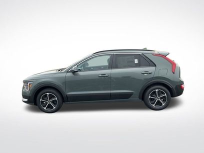 New 2025 Kia Niro EX
