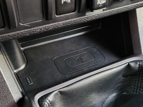 Used 2022 Toyota Tacoma TRD Sport image 26