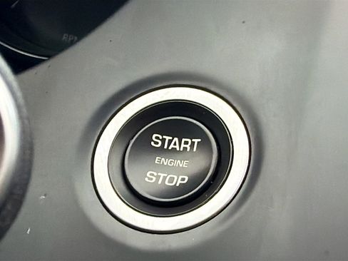 Used 2018 Jaguar E-PACE S image 37