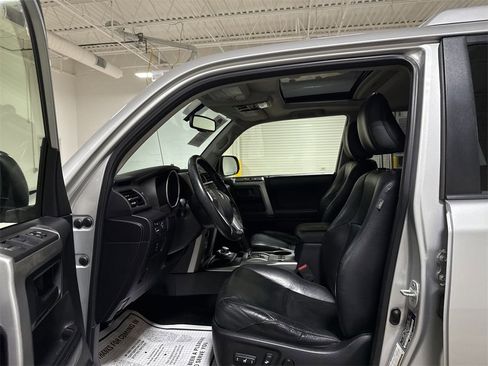 Used 2012 Toyota 4Runner Limited image 20