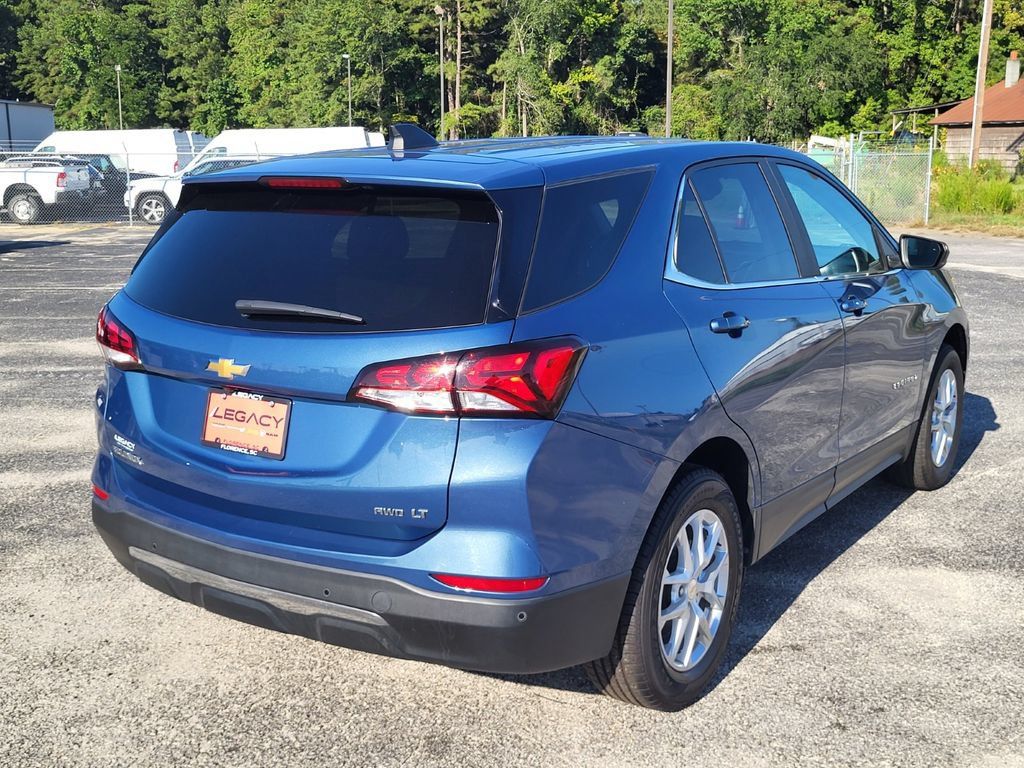 Used 2024 Chevrolet Equinox LT AWD/4WD image 2