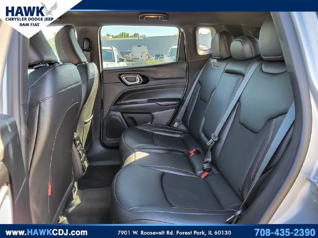Used 2025 Jeep Compass Trailhawk AWD/4WD image 10