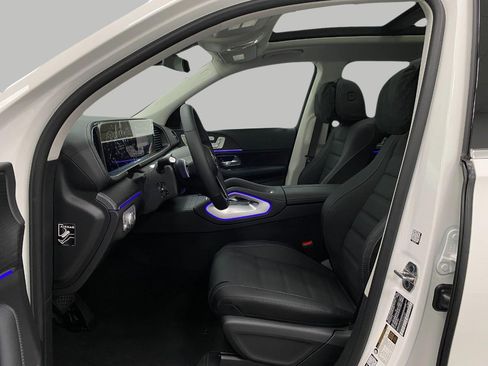 New 2026 Mercedes-Benz GLS 450 4MATIC image 33