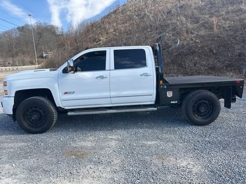 Used 2019 Chevrolet Silverado 2500 LTZ w/ Duramax Plus Package image 5