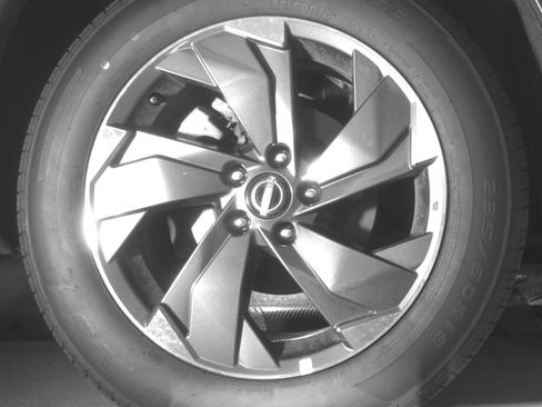 Used 2025 Nissan Rogue SV FWD image 15