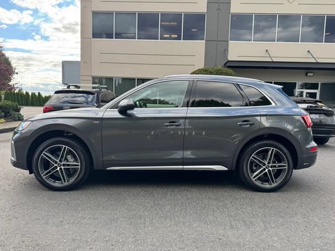 Used 2022 Audi Q5 e Premium Plus w/ Premium Plus Package AWD/4WD image 6