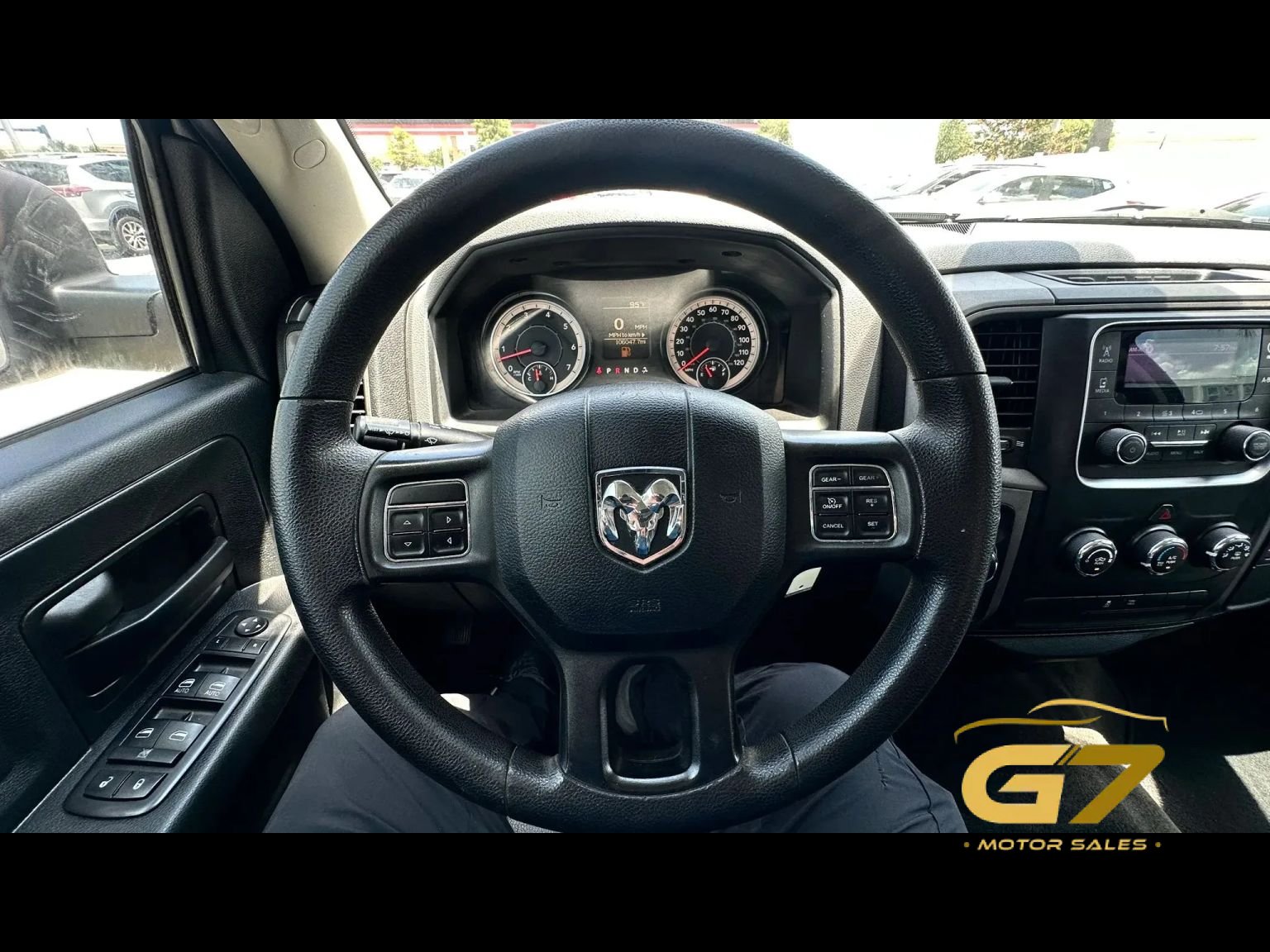 Used 2017 RAM 1500 Express RWD image 10