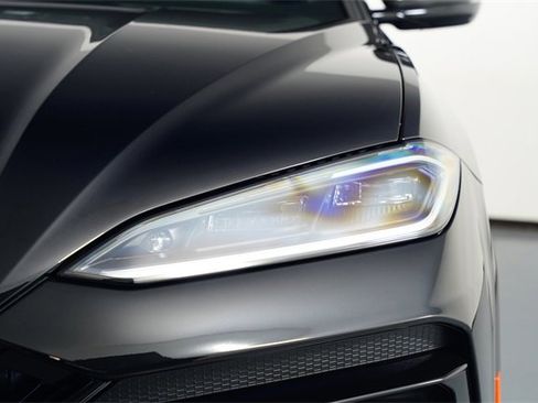 Used 2025 Lamborghini Urus SE image 29