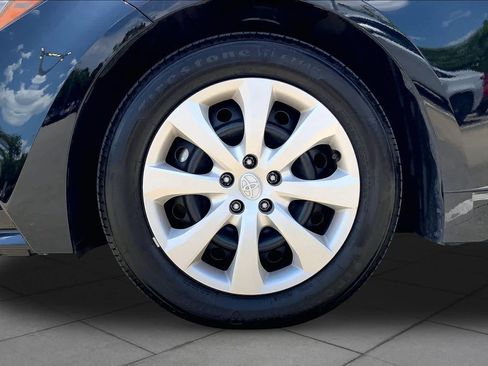 Used 2026 Toyota Corolla LE FWD image 11