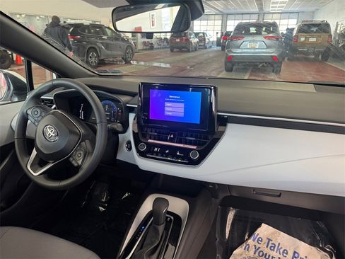 Used 2026 Toyota Corolla SE image 22