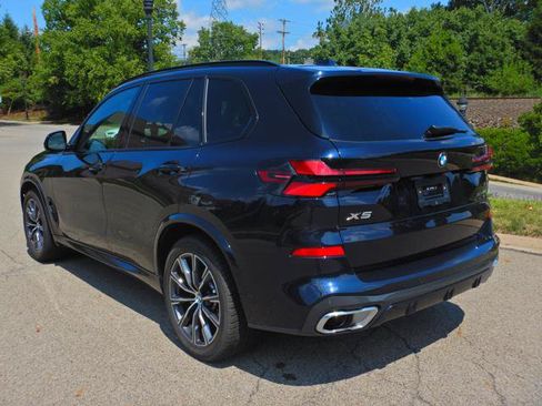 Used 2026 BMW X5 xDrive40i w/ M Sport Package AWD/4WD image 6