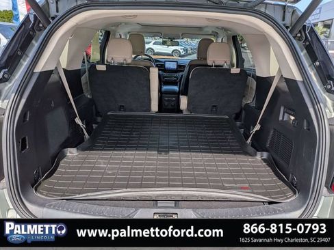 Used 2020 Ford Explorer Limited w/ Class III Trailer Tow Package AWD/4WD image 12