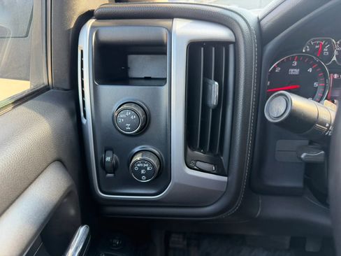 Used 2015 GMC Sierra 1500 SLE w/ SLE Value Package image 18