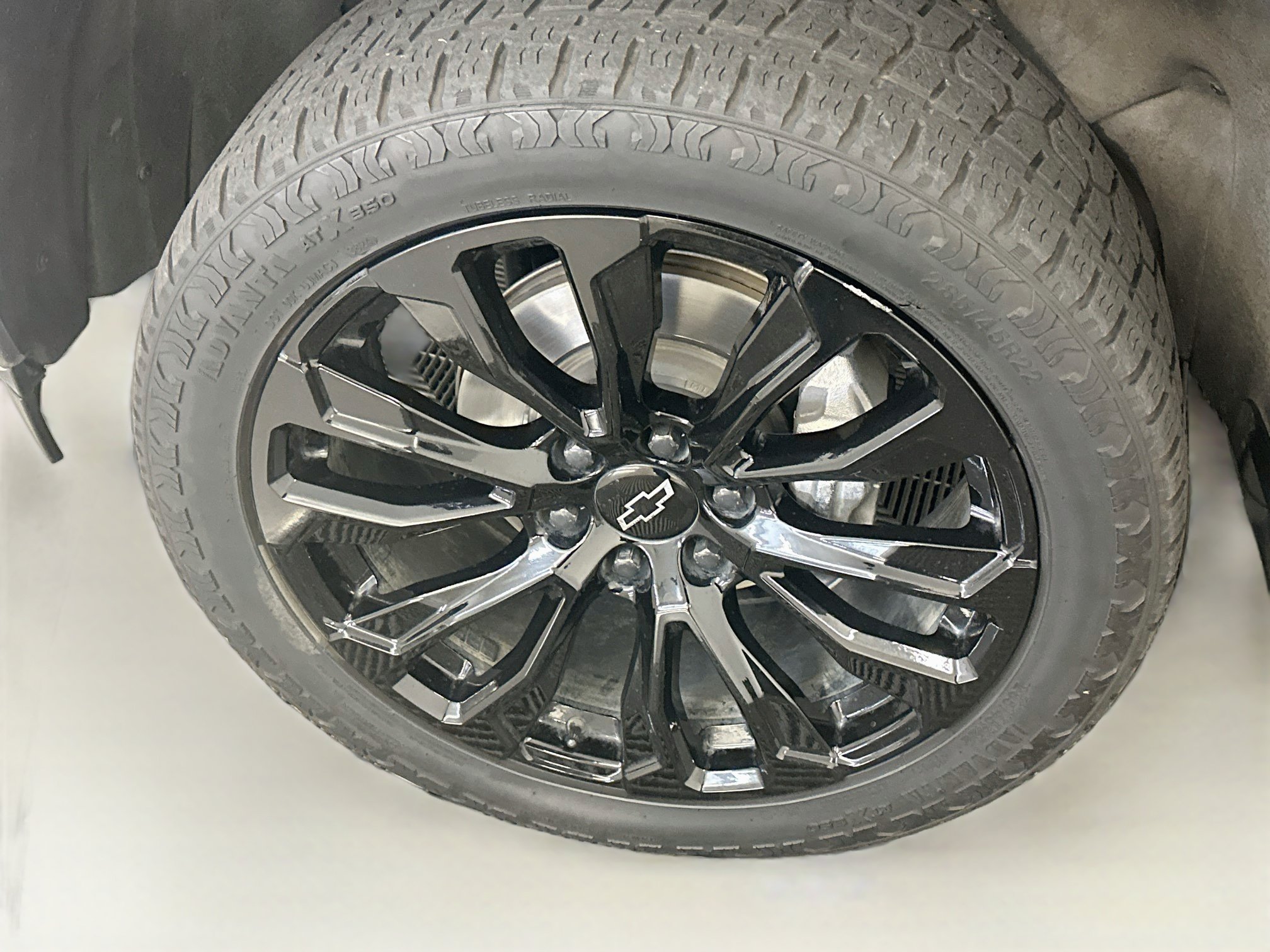 Used 2023 Chevrolet Silverado 1500 LTZ AWD/4WD image 35