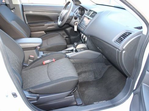 Used 2024 Mitsubishi Outlander Sport AWD image 15