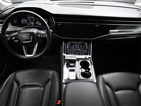 Used 2019 Audi Q8 Prestige image 18