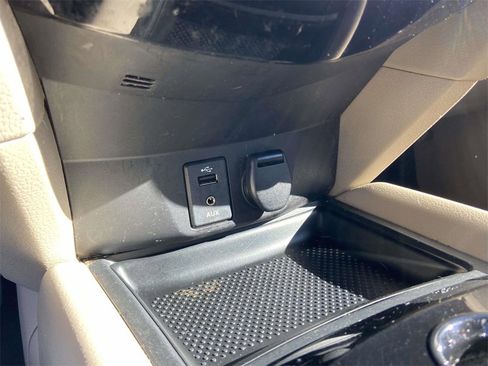 Used 2016 Nissan Rogue SL w/ SL Premium Package image 22