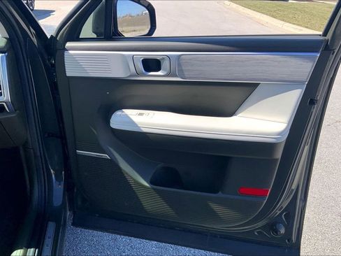 Used 2025 Hyundai Santa Fe Calligraphy image 23