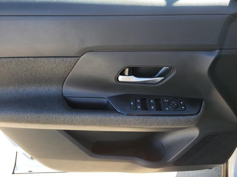 New 2026 Nissan Kicks SV w/ SV Premium Package image 18