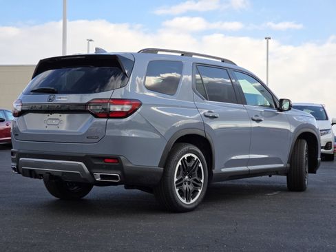 New 2026 Honda Pilot Touring S image 16