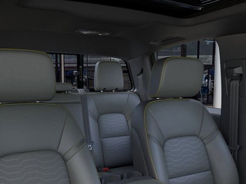 New 2026 Chevrolet Colorado ZR2 w/ Technology Package image 24