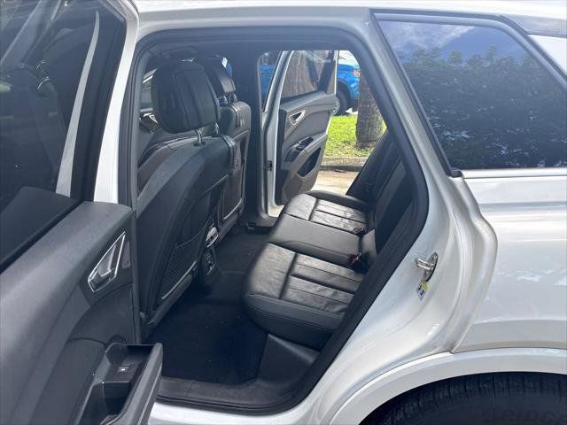 Used 2023 Audi Q4 e-tron Premium Plus w/ Premium Plus RWD image 22