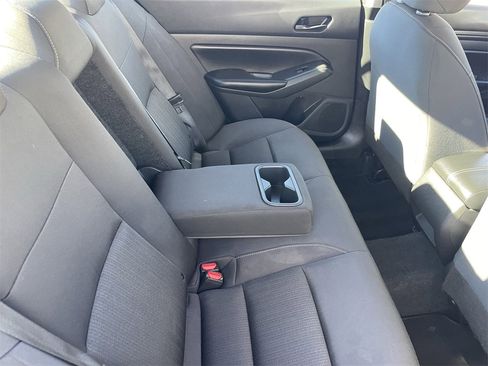 Used 2024 Nissan Altima 2.5 S image 12