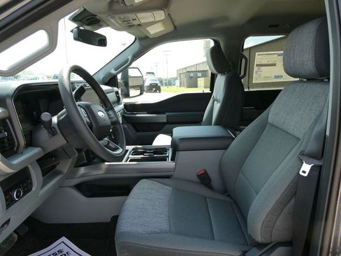 New 2026 Ford F250 XLT w/ XLT Premium Package AWD/4WD image 18