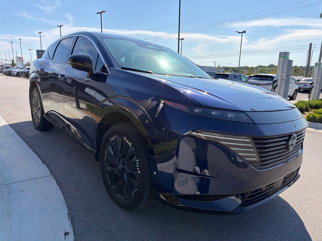 Used 2025 Nissan Murano Platinum w/ Cargo Package AWD/4WD image 12