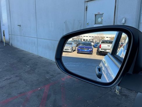 Used 2025 Toyota 4Runner Trailhunter image 25