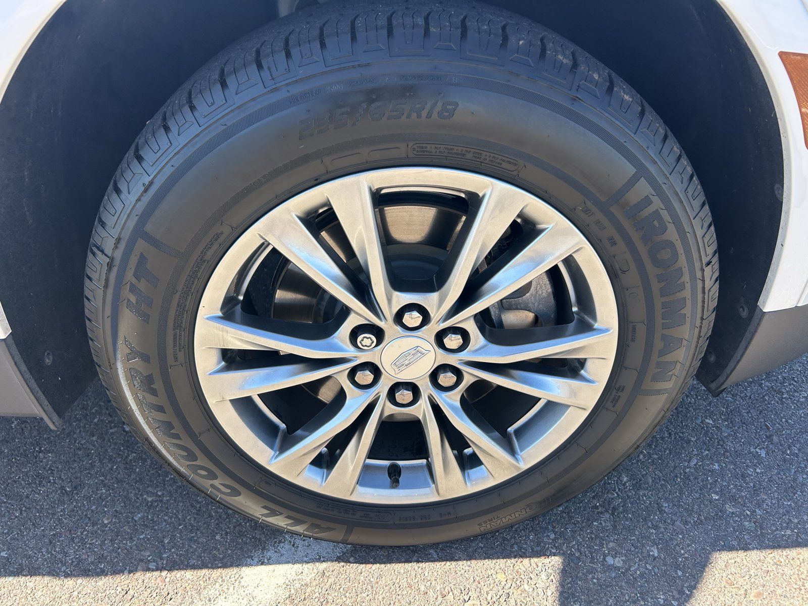 Certified 2020 Cadillac XT5 Premium Luxury FWD image 9