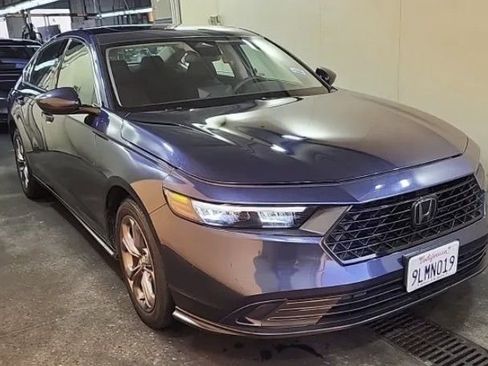 Used 2024 Honda Accord EX image 2