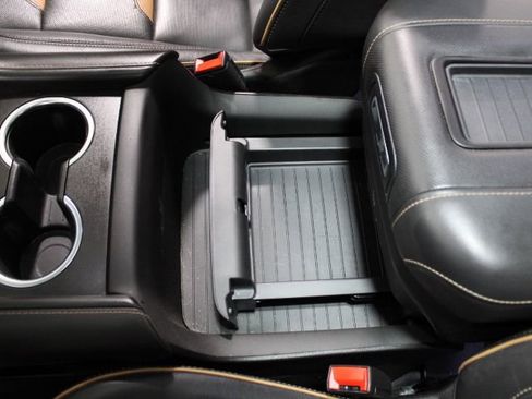 Used 2021 GMC Yukon AT4 image 31