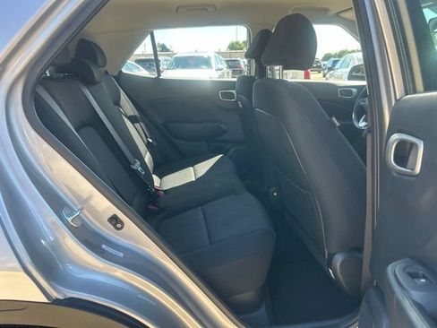 Used 2026 Hyundai Venue SE FWD image 22