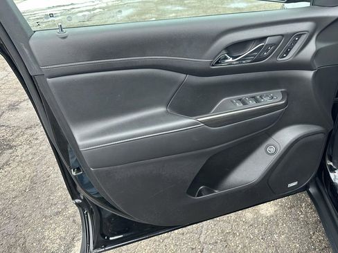 Certified 2021 GMC Acadia SLT w/ Elevation Edition image 17