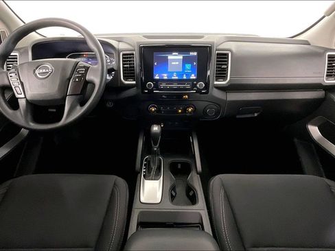 Used 2024 Nissan Frontier SV w/ Technology Package RWD image 19