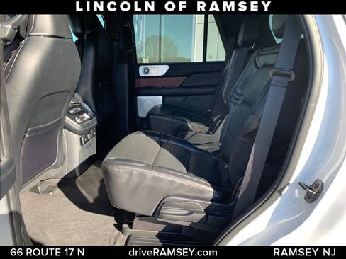 Used 2021 Lincoln Navigator Reserve w/ Luxury Package image 22