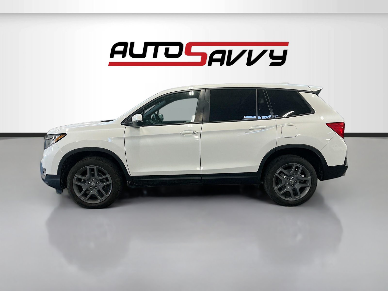 Used 2023 Honda Passport EX-L image 4