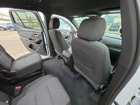 Used 2023 Chevrolet Traverse LT AWD/4WD image 30