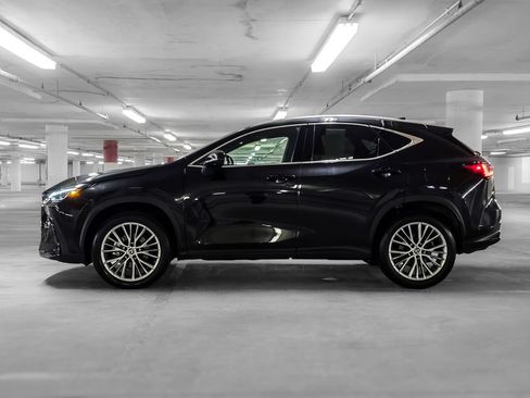 Used 2024 Lexus NX 350 AWD w/ Vision Package image 14