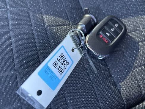 Certified 2026 Honda HR-V LX image 24